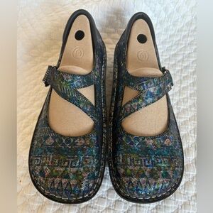 Alegria NWOB Multicolor Mary Jane Shoes